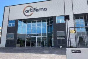 ARTIFEMA (Herrajes para muebles de cocina y carpinter&iacute;a)