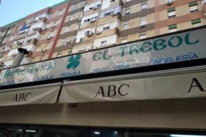 Autoservicio El Tr&eacute;bol