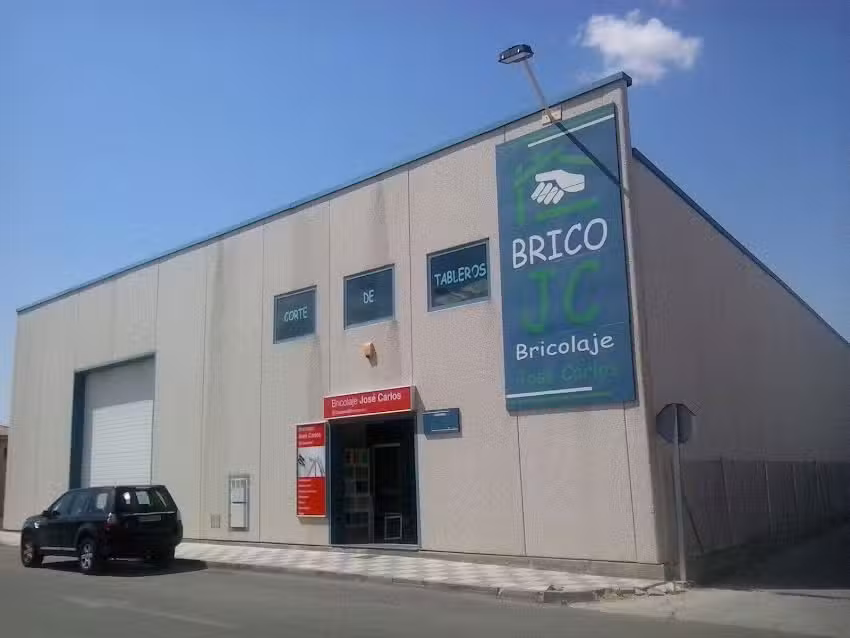 BricoJC &ndash; Cadena88 &ndash; MuebleAmed