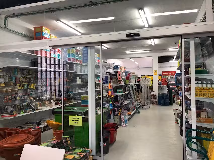 Bricopinares Burgos Soria S.L. (Salas de los Infantes)