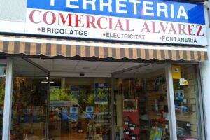 Comercial &Aacute;lvarez