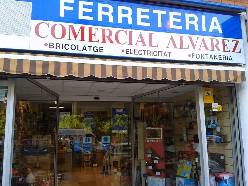 Comercial &Aacute;lvarez