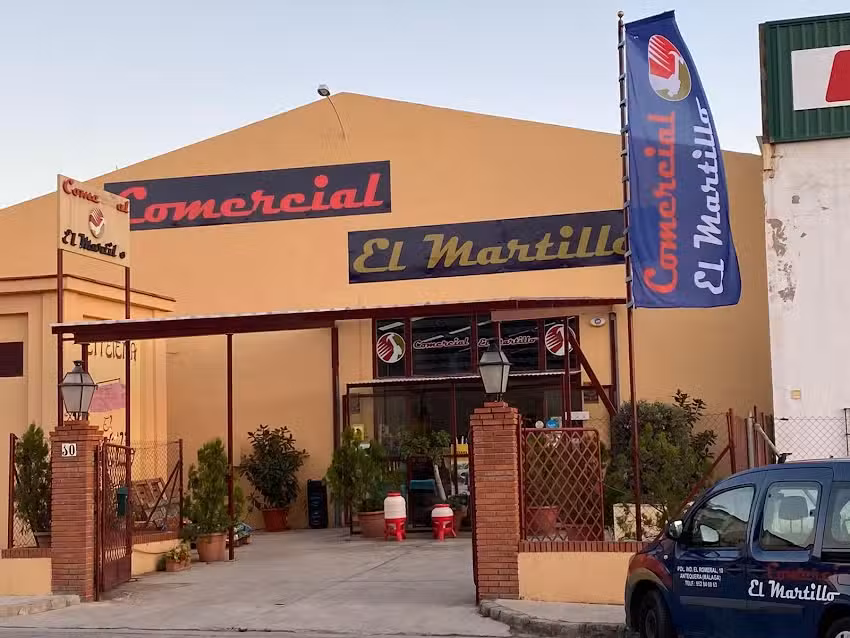 Comercial El Martillo