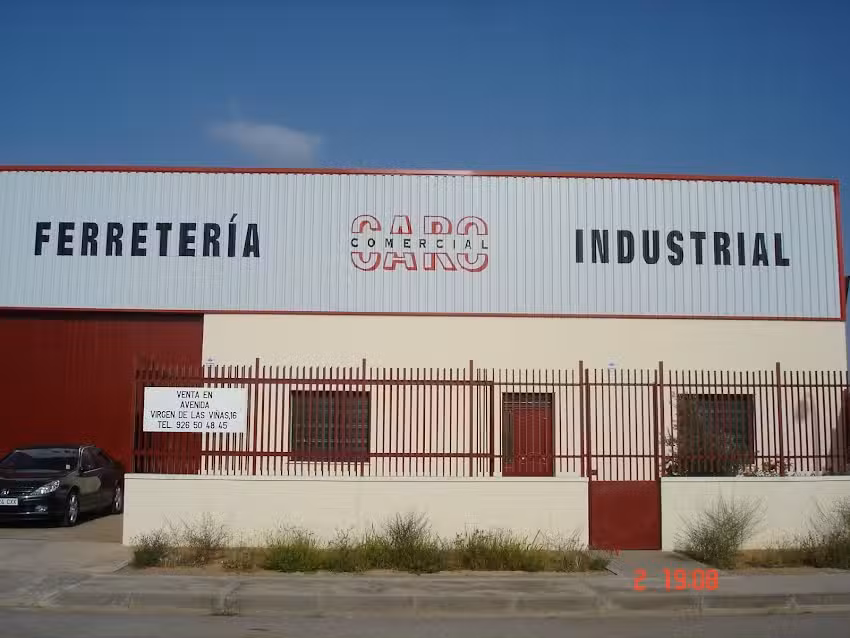Comercial Ferretera Caro &ndash; Cadena88