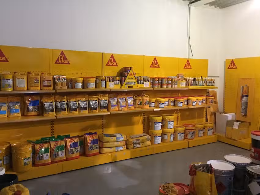 Distribuciones Monachil &ndash; Cadena88