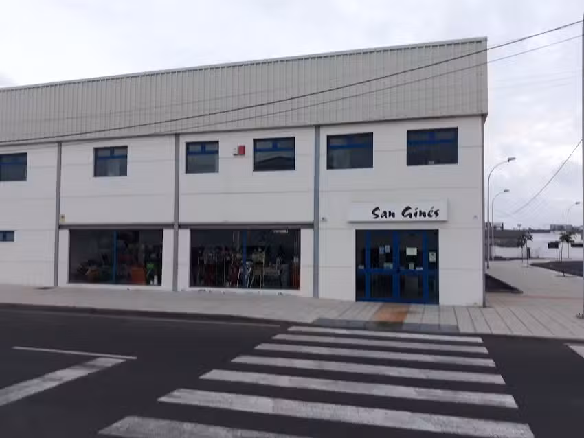 Efectos Navales San Gin&eacute;s