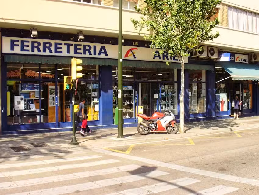 Ferreter&iacute;a Aries S.A. (Plaza Roma)