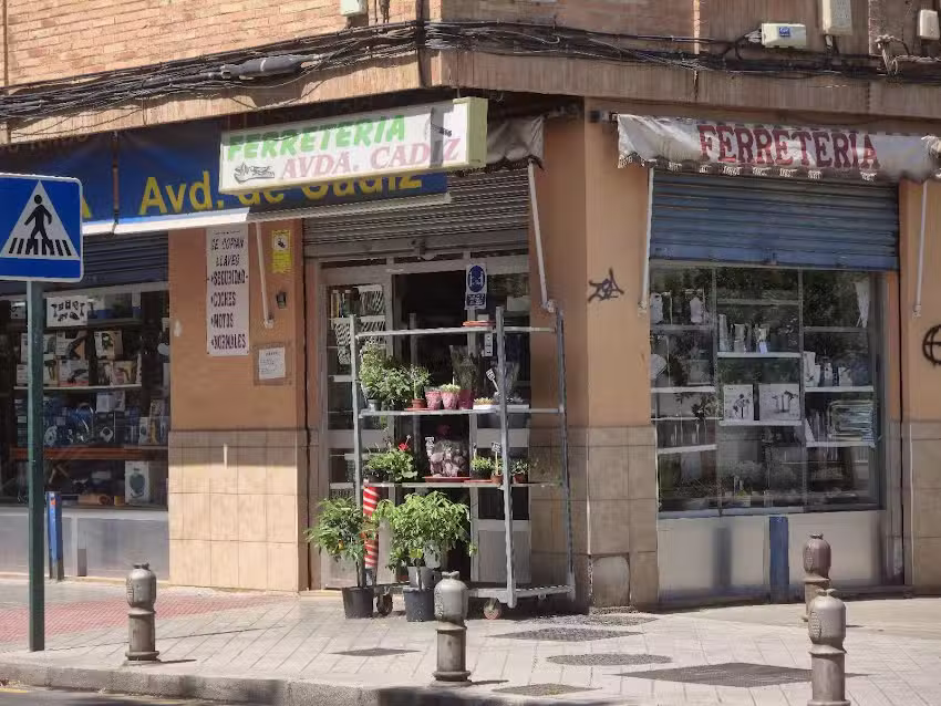 Ferreter&iacute;a Avenida C&aacute;diz