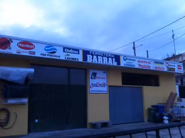 FERRETER&Iacute;A BARRAL PONTEAREAS SL