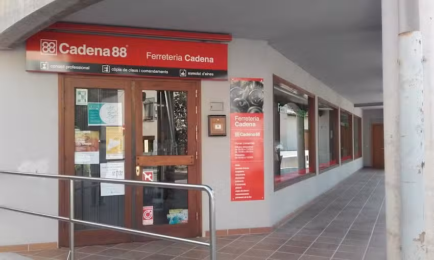 FERRETERIA BRICOLATGE DUPLICATS SERVEI D&rsquo;ESMOLAT