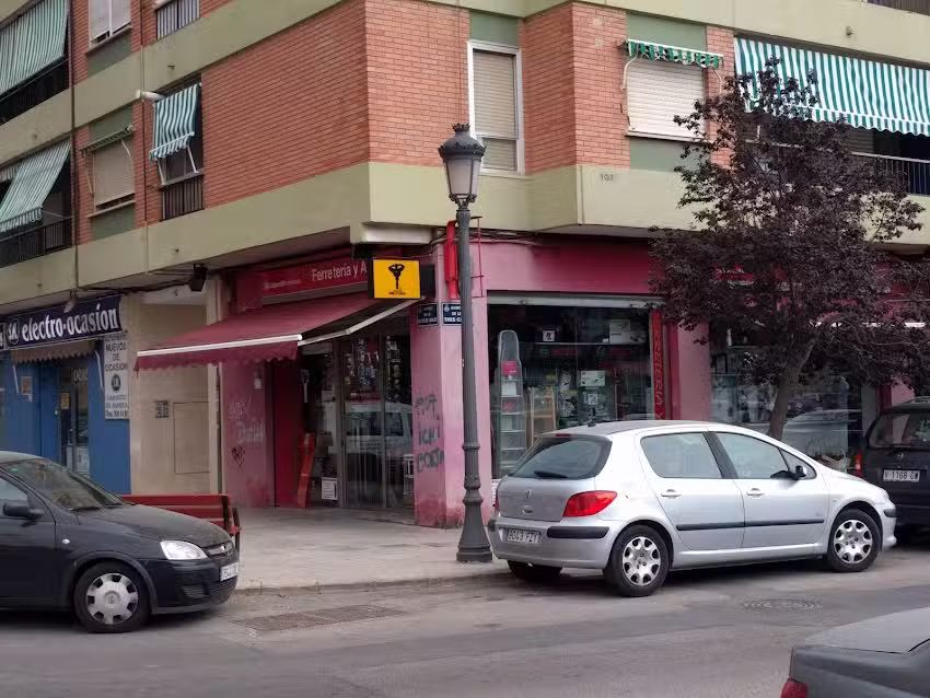 Ferreter&iacute;a Cadena88