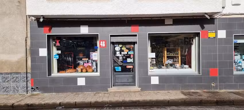 Ferreter&iacute;a Carlos Moya