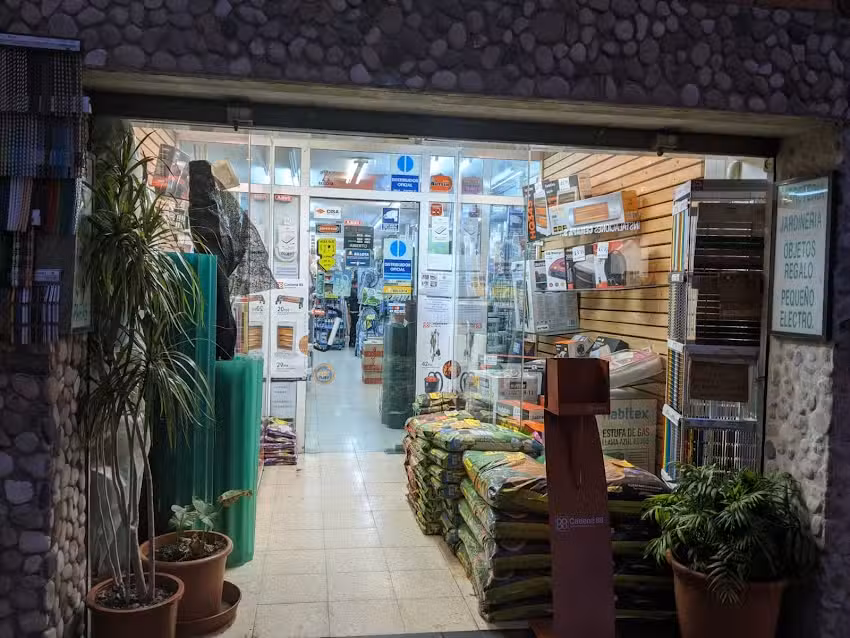 Ferreteria Castells &ndash; Cadena 88