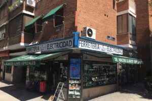 Ferreter&iacute;a Cavero