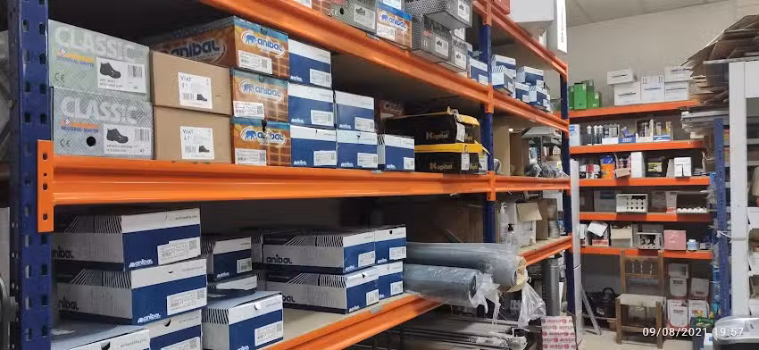 Ferreter&iacute;a El Arenal