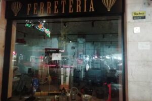 Ferretería El Globo (Herramientas)