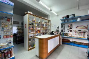 Ferreter&iacute;a-Estanco Ponte Feas