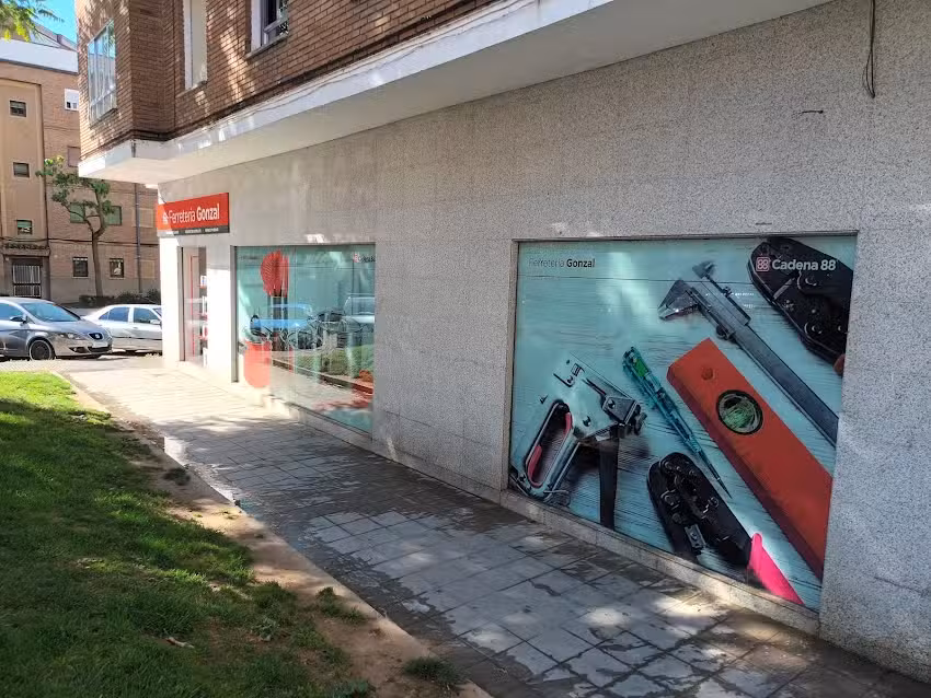 Ferreter&iacute;a Gonzal &ndash; Cadena88