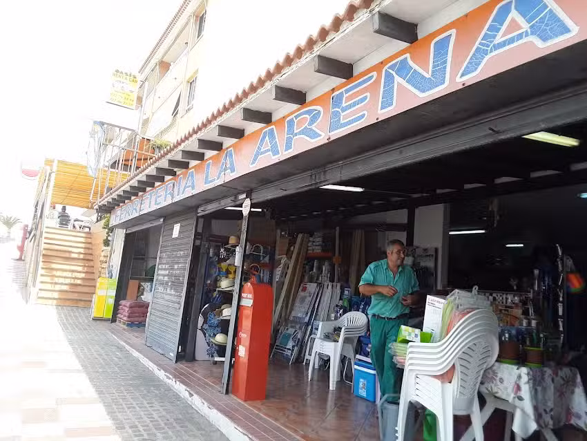 Ferreter&iacute;a La Arena