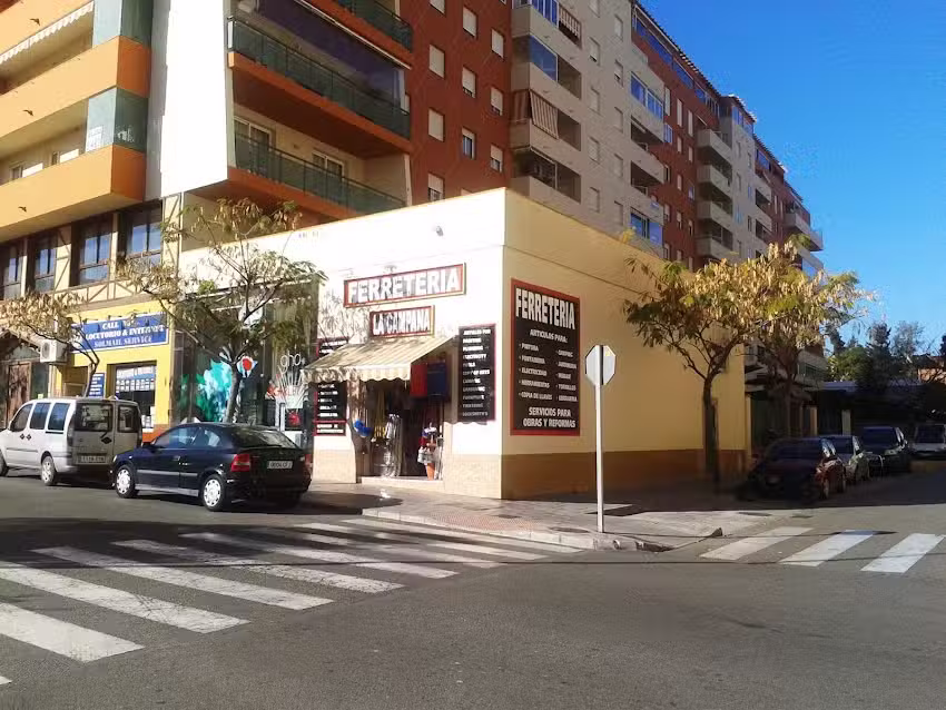 Ferreter&iacute;a La Campana