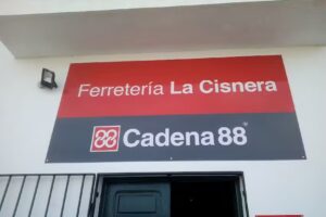 Ferreter&iacute;a La Cisnera