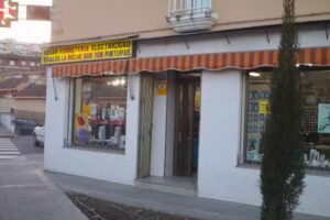 Ferretería La Roche Sur Yon