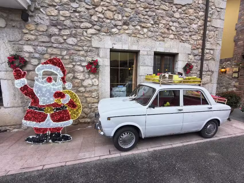 FERRETERIA LA VEGA C.B.