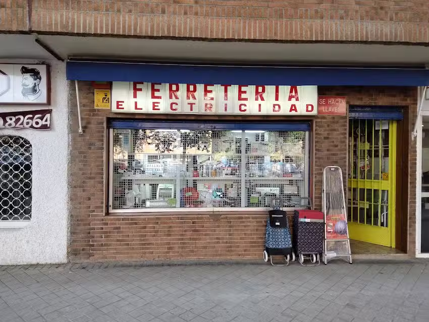 Ferreter&iacute;a Pavones