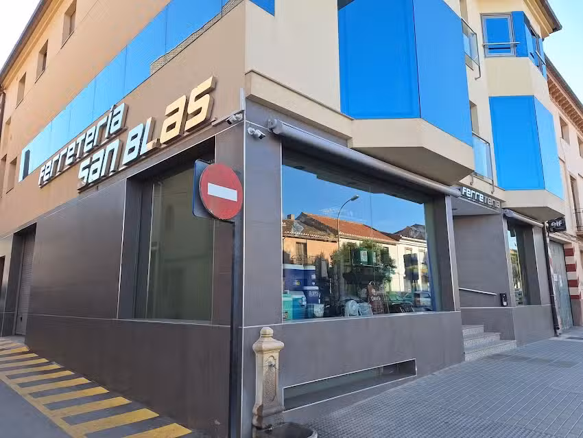 Ferreter&iacute;a San Blas