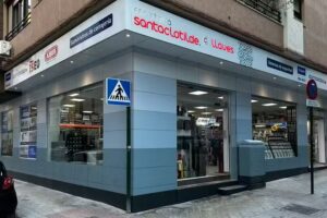 Ferretería Santa Clotilde