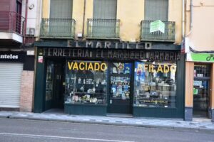 FERRETERÍA Y ARMERÍA EL MARTILLO