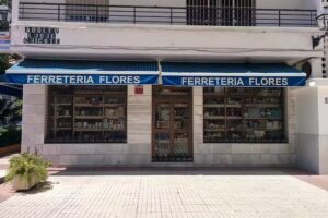 Ferretería y Jardinería Flores
