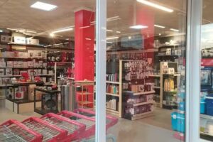 Ferretería y Suministros Paños S.L. – Cadena88