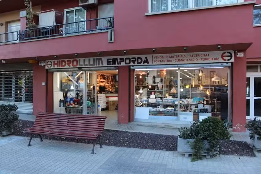 Hidrollum Empord&agrave; S.L.