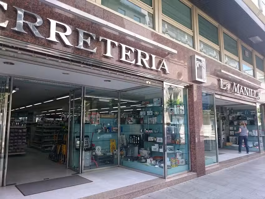 La Manilla, Ferreter&iacute;a