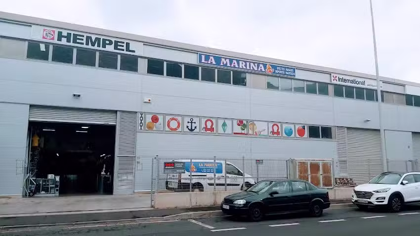 La Marina Efectos Navales