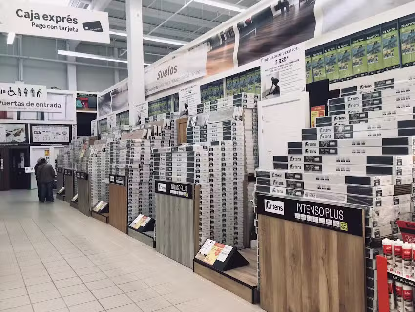 Leroy Merlin Compact Torrelavega