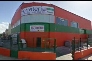 Materiales y Saneamientos El Cruce S.L.