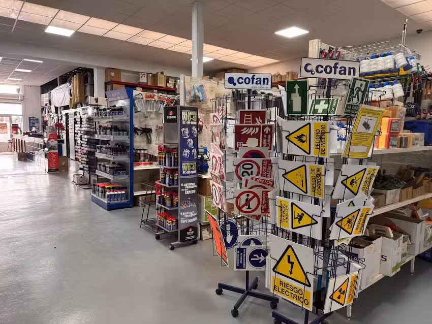 Materiales y Transportes Rom&aacute;n S.L.U.