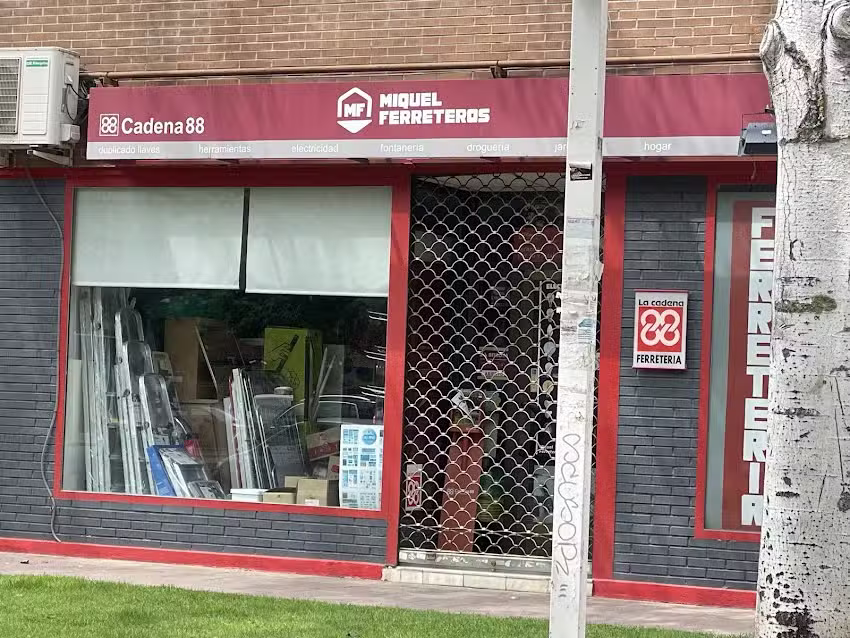 MIQUEL FERRETEROS S L.