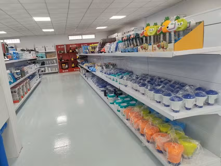 Pool & Garden (Piscina, Spa, Jard&iacute;n y Ferreter&iacute;a)