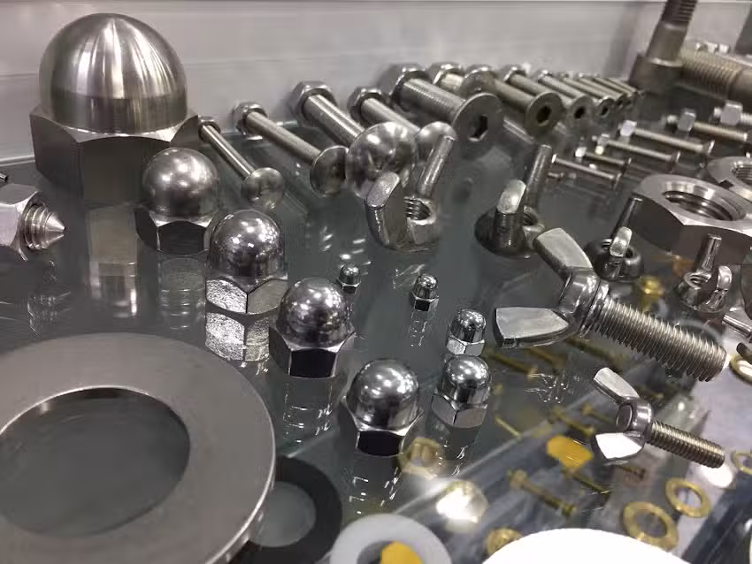 SIR L&acute;Alcora Suministros Industriales y Recambios, s.l.