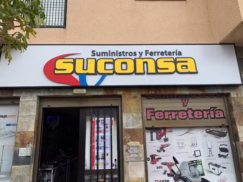 Suministros Y Construcciones Santana (Ferreteria SUCONSA)